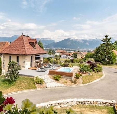 Le Paon Bleu Annecy Poisy Panzió Kültér fotó