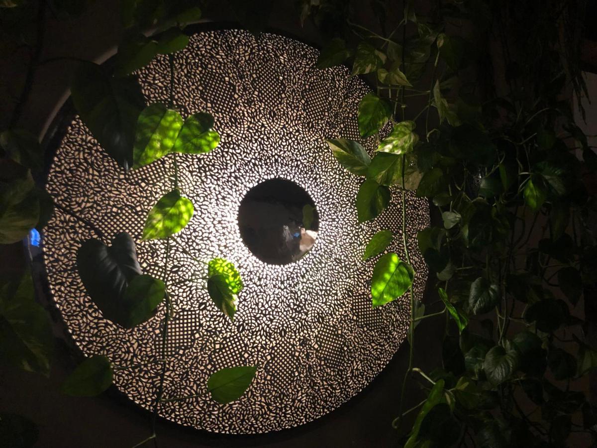 Le Paon Bleu Annecy Poisy Panzió Kültér fotó