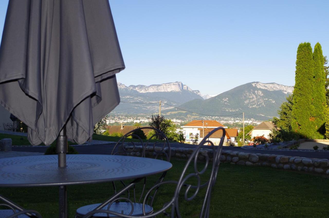 Le Paon Bleu Annecy Poisy Panzió Kültér fotó