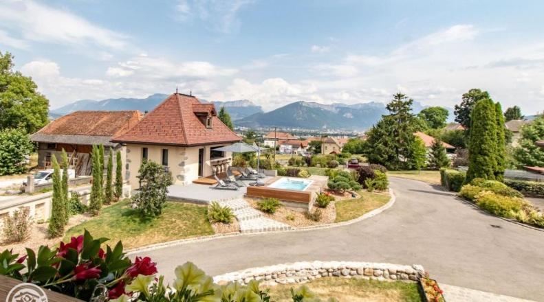 Le Paon Bleu Annecy Poisy Panzió Kültér fotó