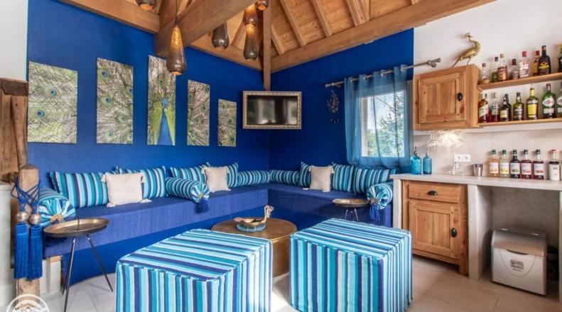 Le Paon Bleu Annecy Poisy Panzió Kültér fotó